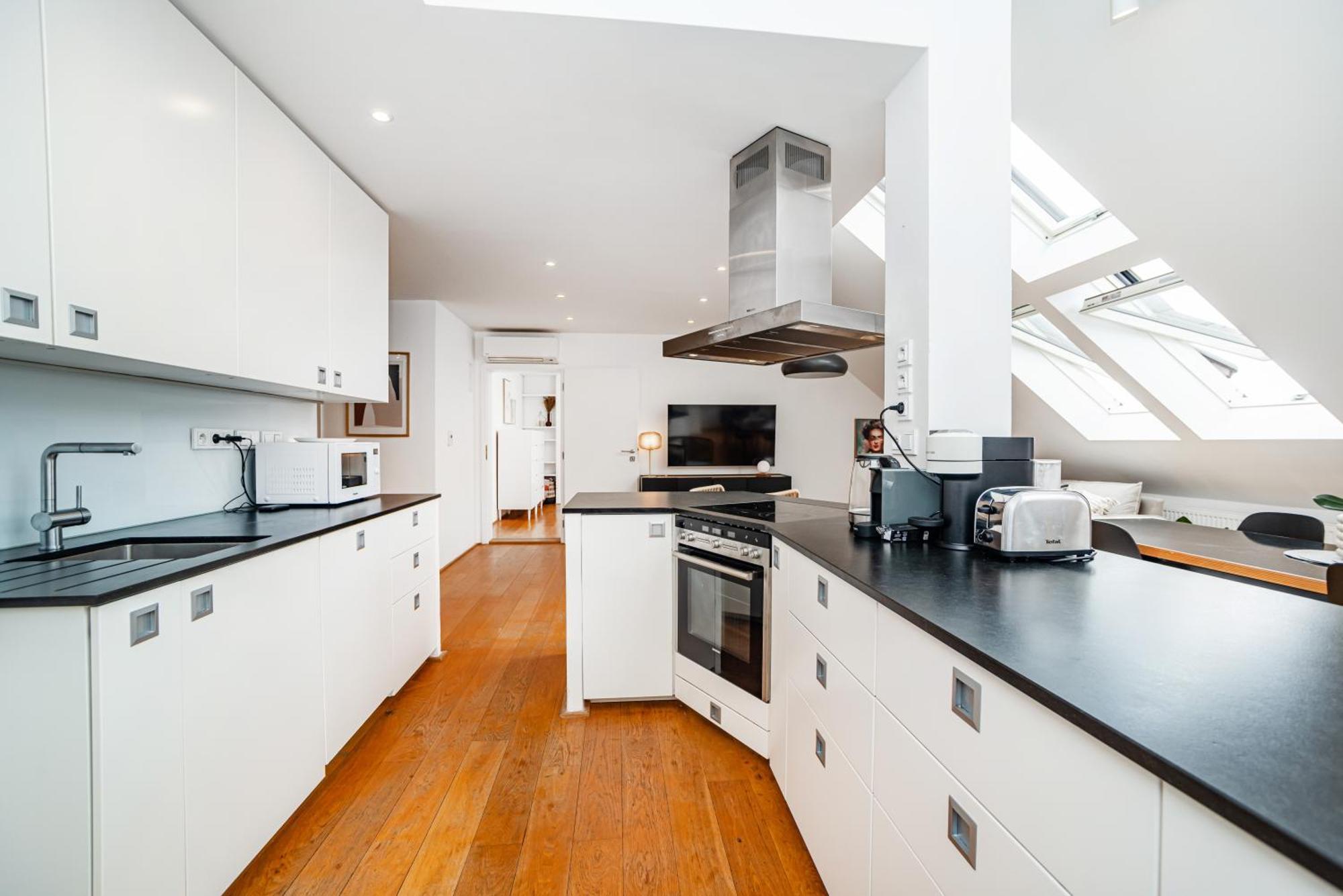 Apartamento Luxurious 3bed Very Spacious In The Area Praga